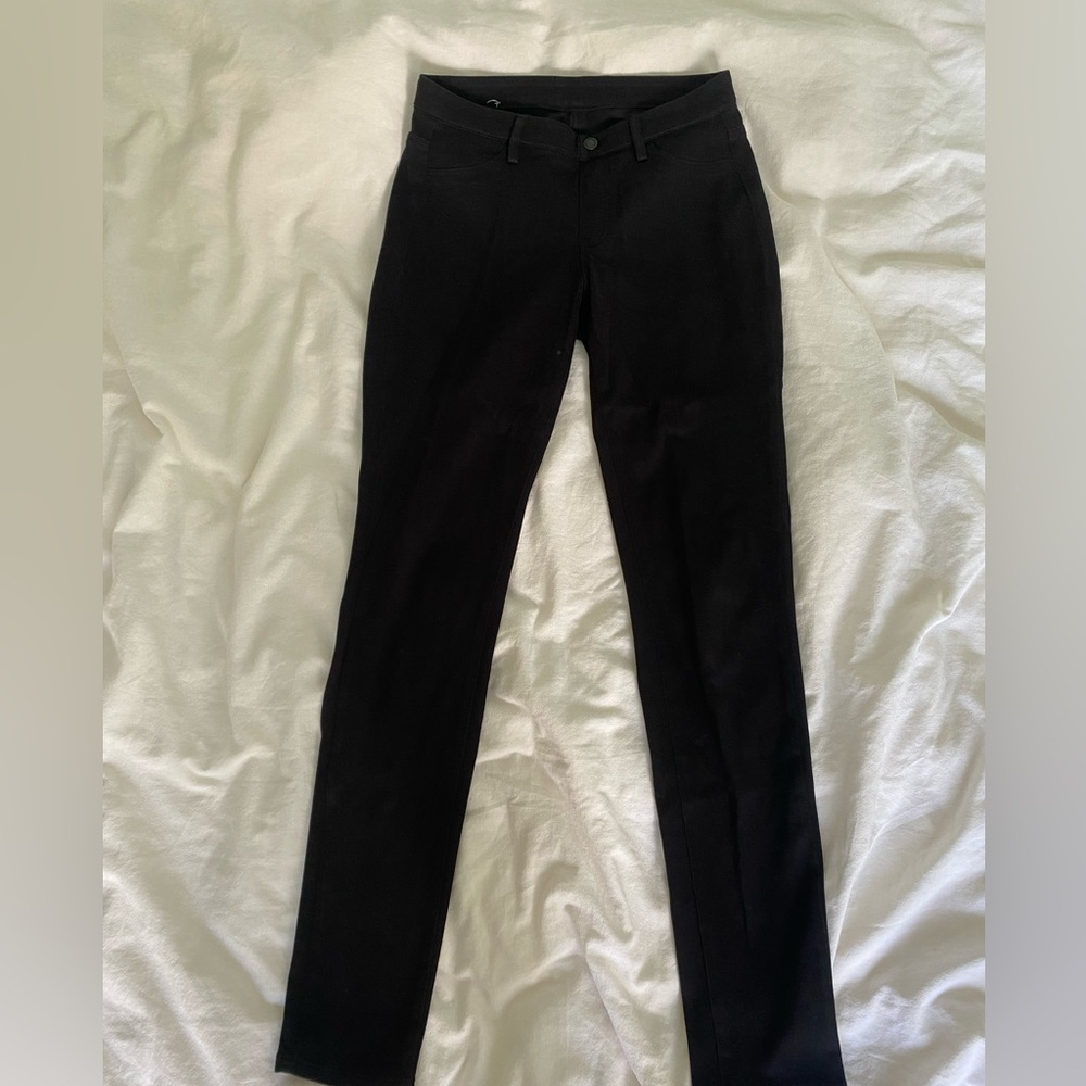 Women’s Uniqlo Pants